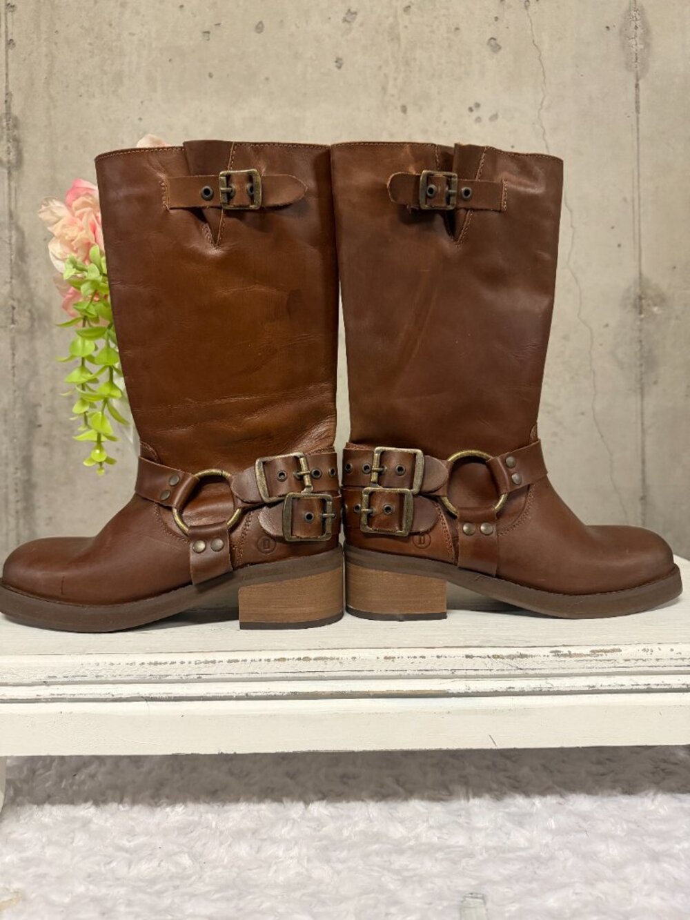 DINGO Harlee Harness Leather Round Toe Boots - Size 7 - Picture 3 of 8